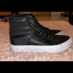 Vans hi top MTE black